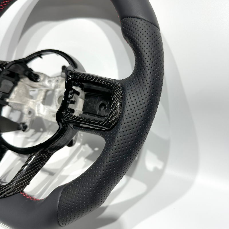 Black Carbon Fiber Trim Cover  - огляд і ціна Steering Wheel Cover